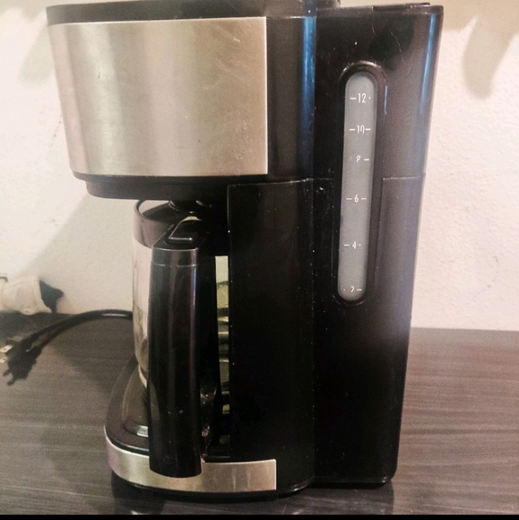 Hamilton Beach Drip Coffee Maker & Single Serve Machine2 Way12 Cup Programmable - Picture 5 of 12